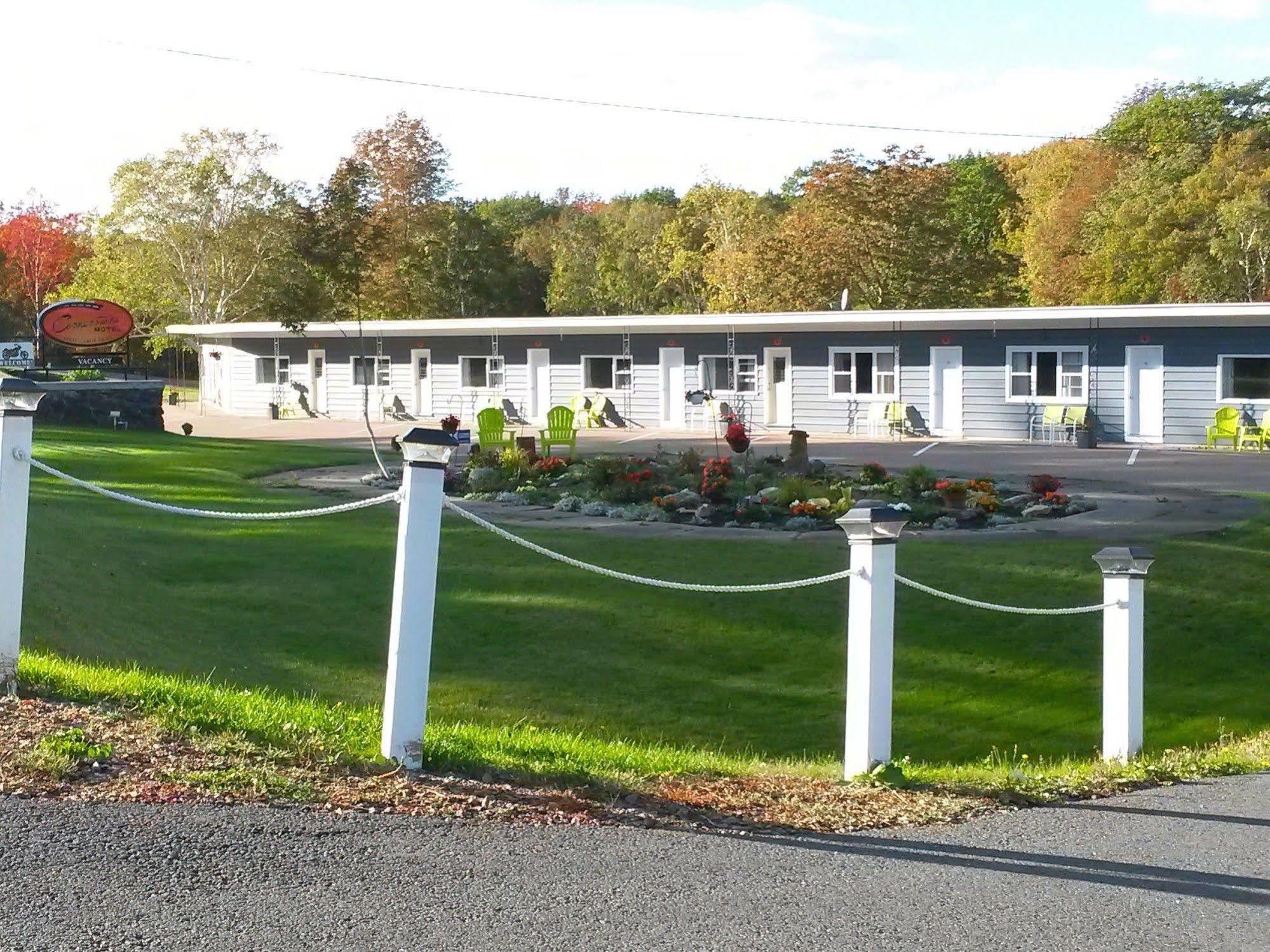Cornerstone Motel Cheticamp Exterior photo