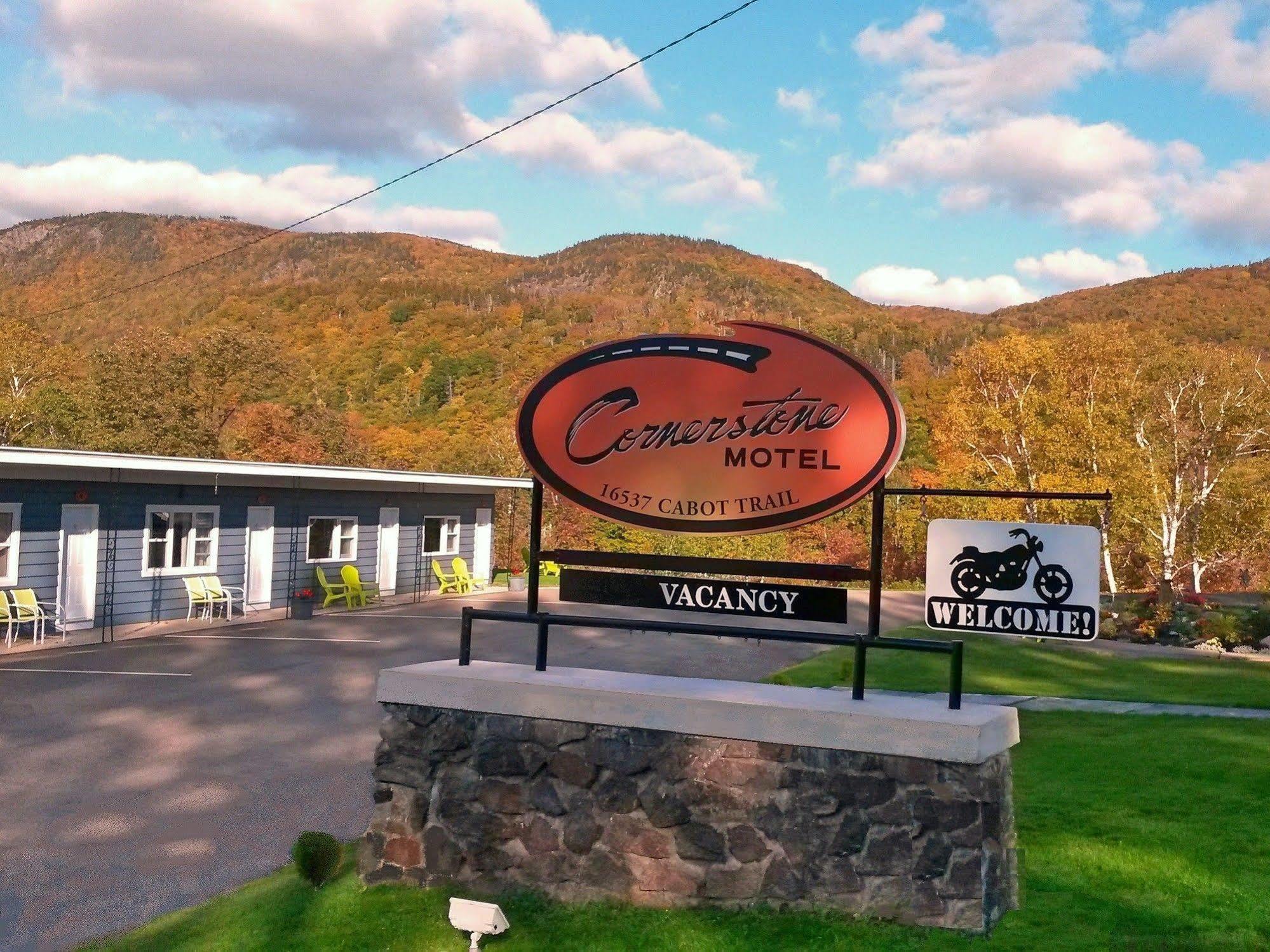 Cornerstone Motel Cheticamp Exterior photo